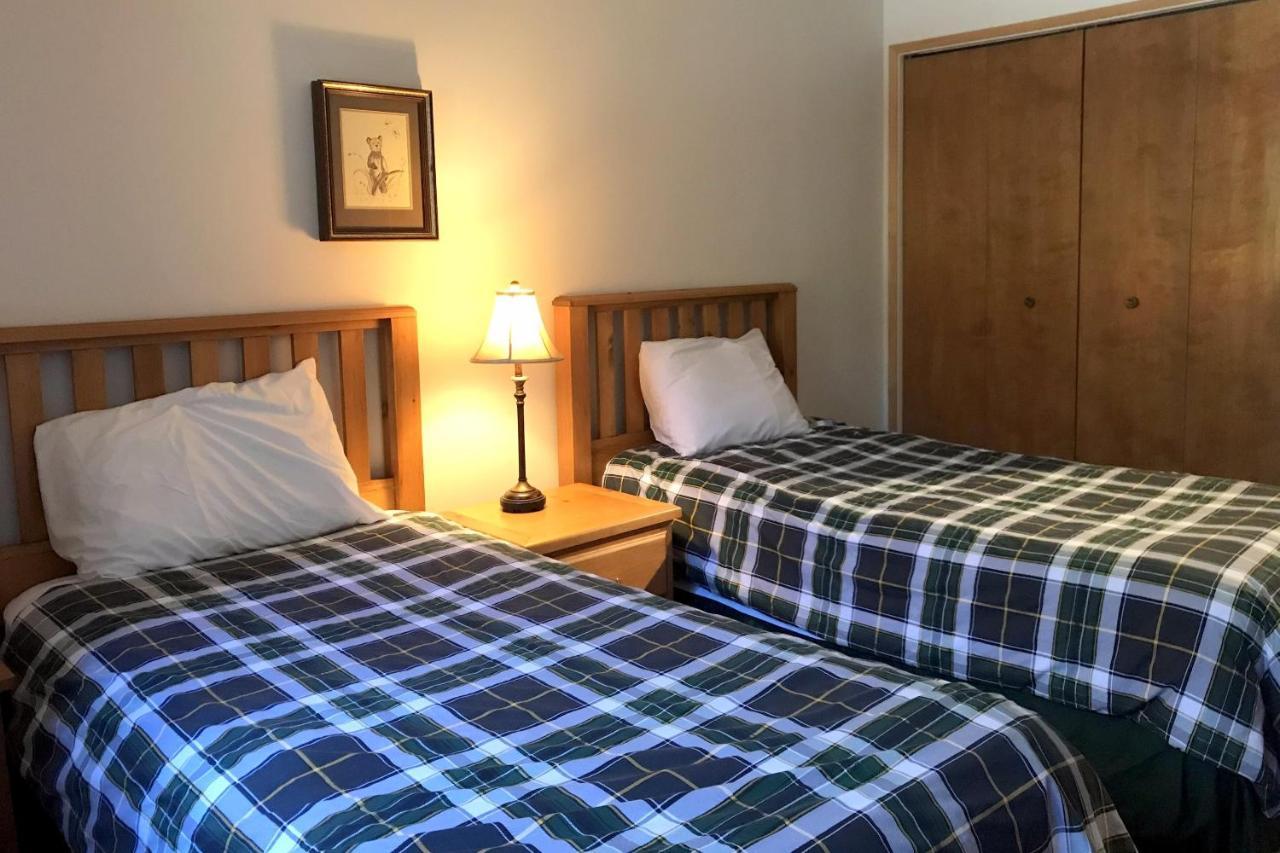 The Griz Inn By Park Vacation Management Fernie Dış mekan fotoğraf