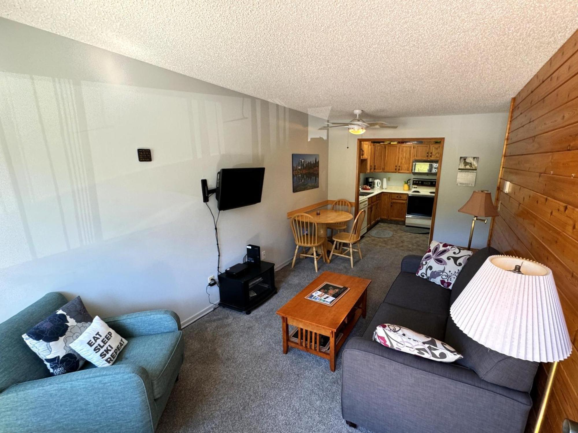 The Griz Inn By Park Vacation Management Fernie Dış mekan fotoğraf